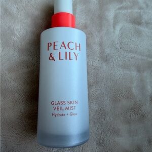 Peach & Lily Glass Skin Veil Mist